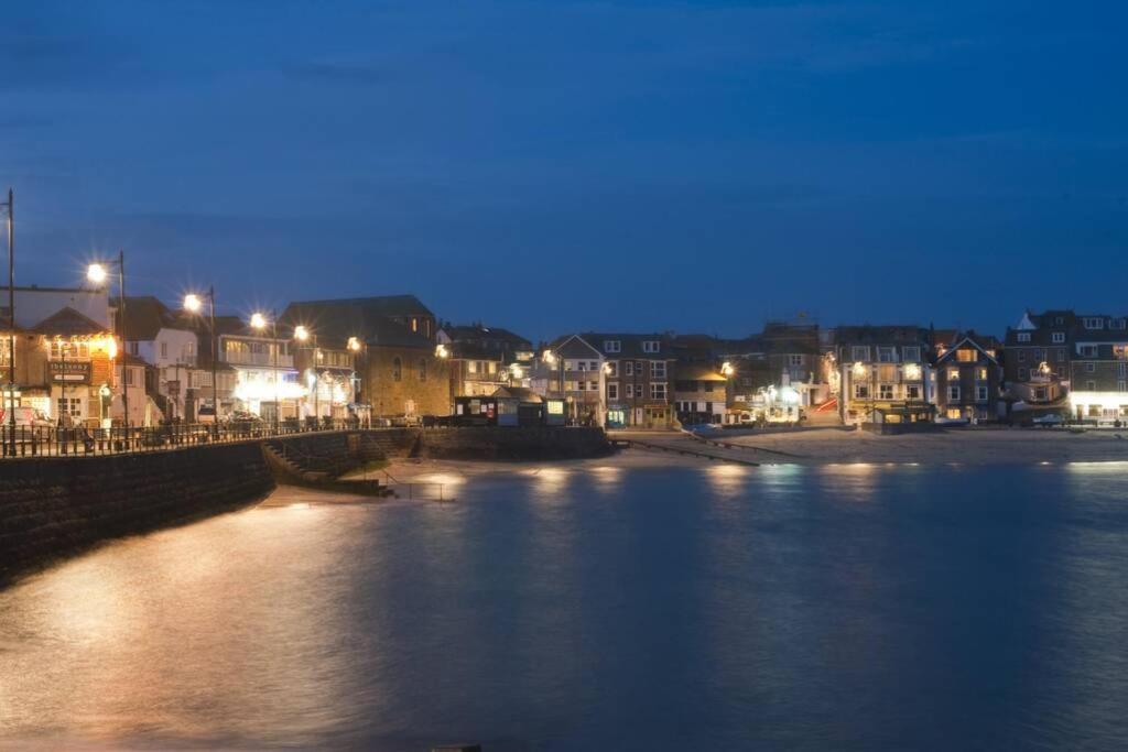 St Ives Apartment Private Parking With Garden 10 Minute Walk Into Town And Beach Exteriér fotografie