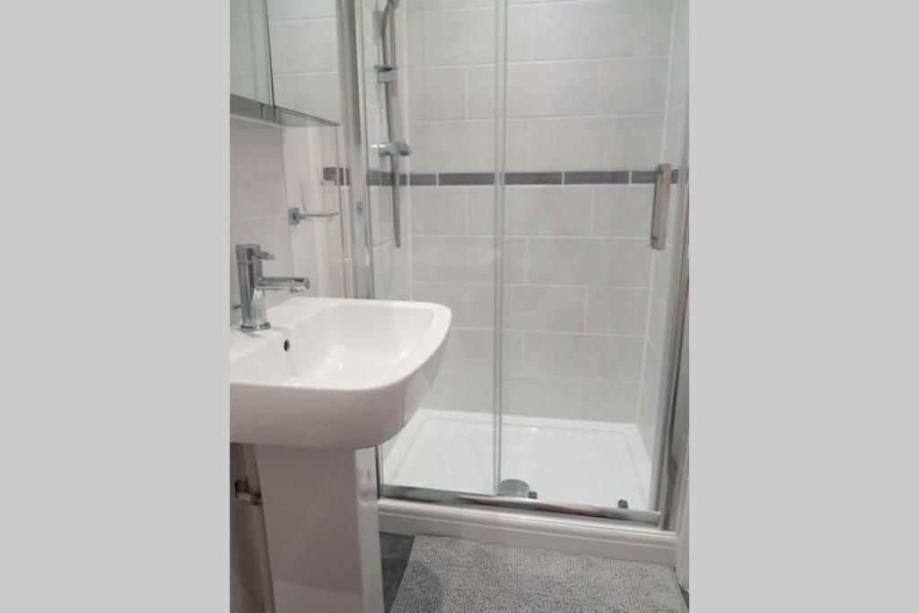 St Ives Apartment Private Parking With Garden 10 Minute Walk Into Town And Beach Exteriér fotografie